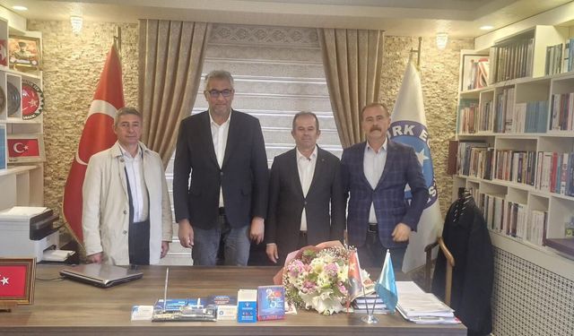 Başkan Çamcı’dan eğitim camiasına destek ziyareti