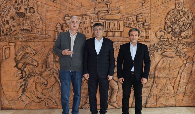 Enerji yönetiminde geleceğin teknolojileri: Prof. Dr. Nicu Bizon NEVÜ’de