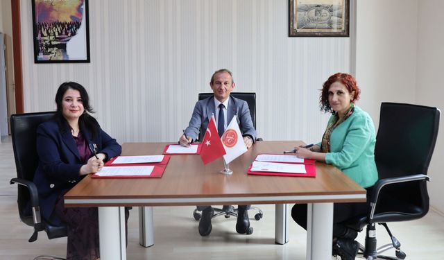 “İpek Yolu Kukla Şehri” için iş birliği protokolü imzalandı