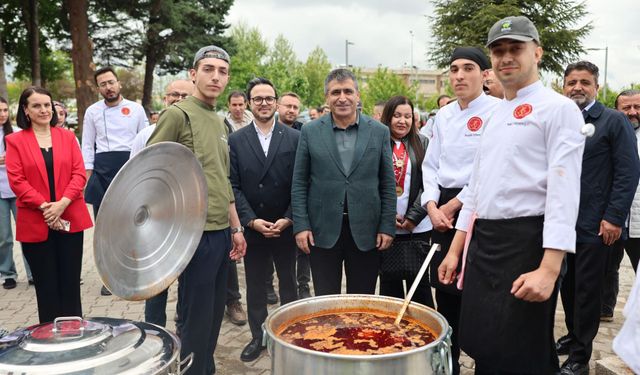 NEVÜ’de asırlık tatlar tanıtıldı: Kapadokya’nın lezzetleri göz doldurdu