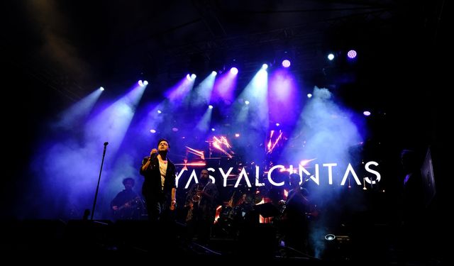 İlyas Yalçıntaş Gülşehir’i salladı! Festival finalinde büyük coşku