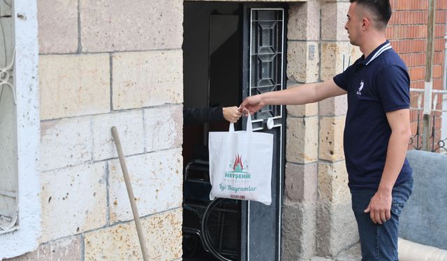 Nevşehir’de sosyal belediyecilik örneği: 1800 aileye kurban desteği