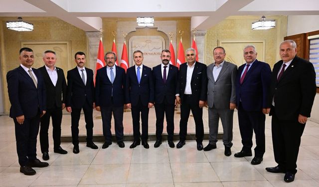Belediye başkanlarından Vali Hüseyin Kök'e hayırlı olsun ziyareti