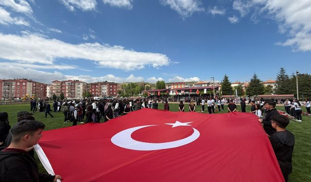 Gülşehir’de 19 Mayıs coşkusu meydanlara taştı