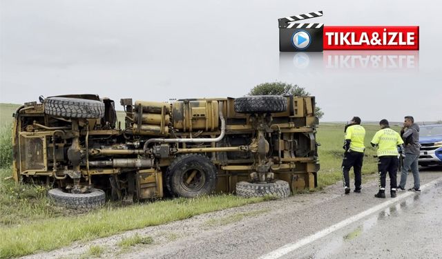 Aksaray-Nevşehir yolunda askeri kamyon devrildi: 2 yaralı