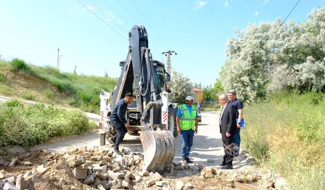 Gülşehir'de bozulan yollar için harekete geçildi!