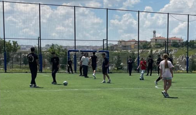 Simya Koleji öğrencilerinden eğlenceli ve eğitici mentörlük buluşması