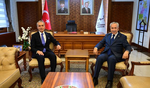 Nevşehir’de dikkat çeken ziyaret! Bülent Arınç ile Vali Kök görüştü