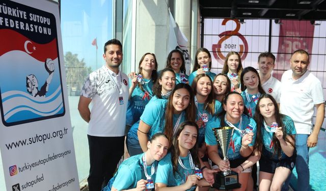 Nevşehir’in kadın sutopu takımı Türkiye üçüncüsü oldu