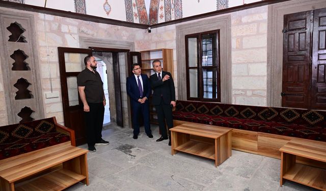 Vali Kök yerinde inceledi! Tarihi külliye yeniden şehrin hizmetinde