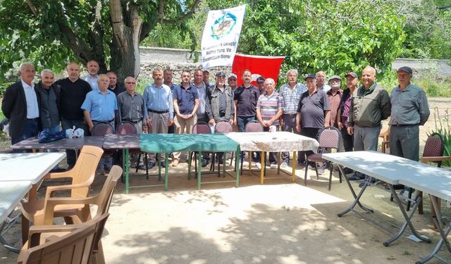 Mahalle sakinleri bir araya geldi! Yeniyaylacık'ın geleceği konuşuldu