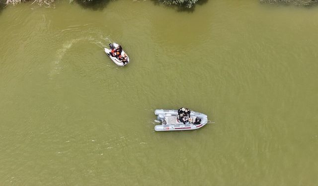 Oğlunu kurtarmak için Kızılırmak’a giren babanın cansız bedenine ulaşıldı