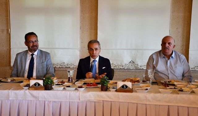 Vali Hüseyin Kök Nevşehir’de gazetecilerle buluştu