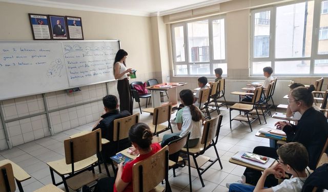 Ülkü Ocakları Nevşehir’den öğrencilere yaz gelişim programı