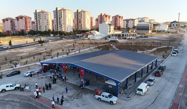 Nevşehir’in yeni kapalı pazar alanı vatandaşların hizmetinde