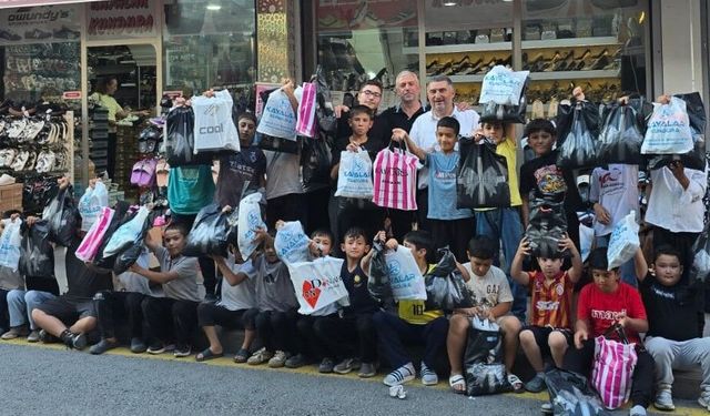 Nevşehir'de hayırseverler öğrencilerin okul heyecanına ortak oldu