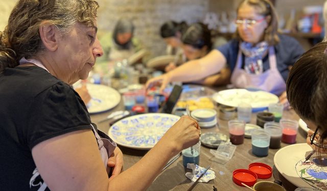 Avanos’ta toprak sanata dönüştü: 26 genç ve kadın sertifika aldı
