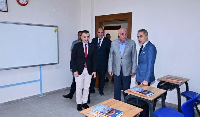Vali Kök, yapımı süren Ortahisar Turizm Lisesi’ni ziyaret etti
