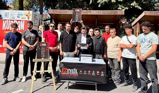AK Parti Gençlik Kolları darbelere karşı sandık kurdu: “Söz de Karar da Milletindir”