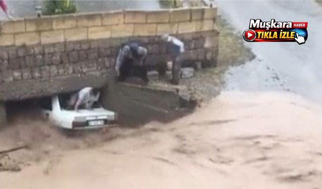 Ürgüp’te korku dolu anlar: Sel aracı köprü altında sıkıştırdı
