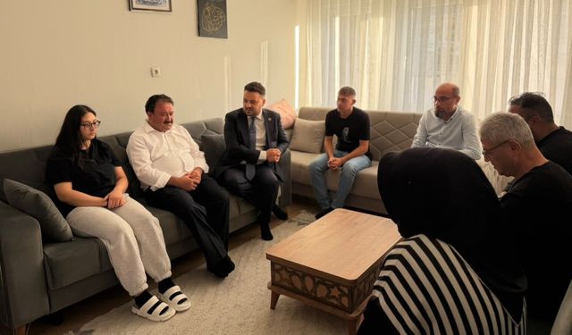 Aygün bu kez gazilerin kapısını çaldı: Evlerinde ziyaret etti
