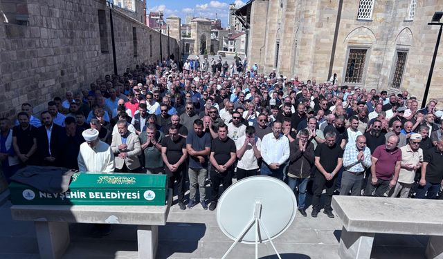 Mustafa Korkmazer son yolculuğuna uğurlandı