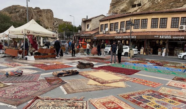 Kapadokya’da turistlerin yeni uğrak noktası: Ürgüp’te antika pazarı