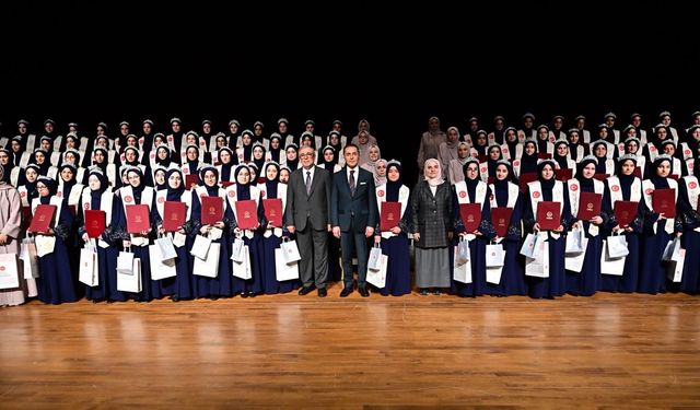 Emekleri icazetle taçlandı: Nevşehir’de 132 hafız için merasim