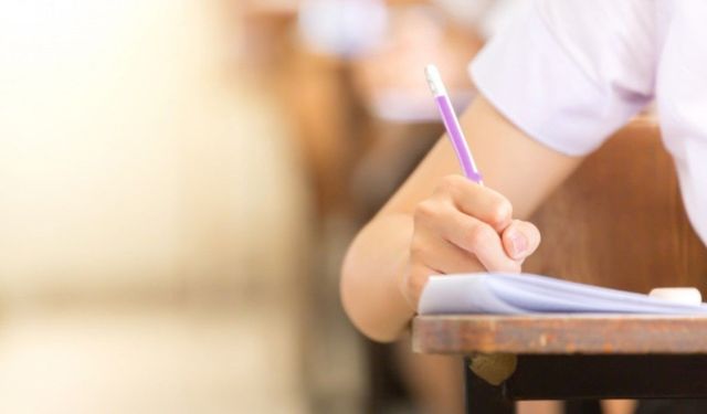 Okullarda sınav sistemi değişiyor! Soruların çoğu MEB’den gelecek