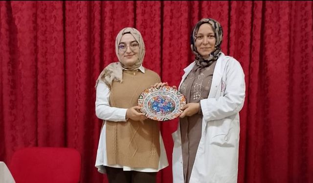 Derinkuyulu yazar Hatice Karabakla öğrencilerle buluştu