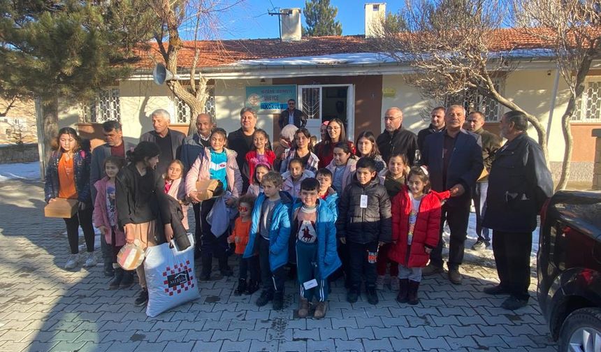Çakıllı ve Güneyce köylerini ziyaret etti
