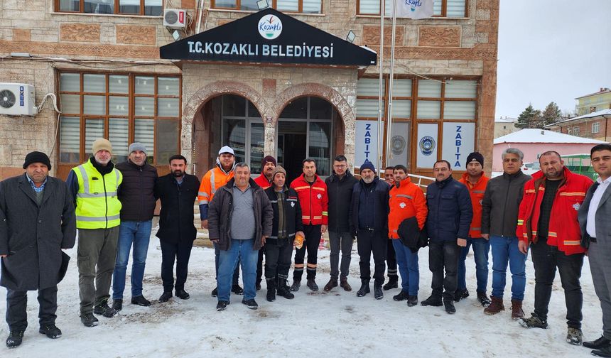 Kozaklı Belediyesinden deprem bölgesine personel desteği