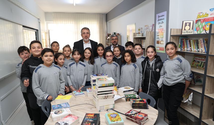 Nevşehir Belediyesi’nden okul kütüphanelerine 51 bin kitap