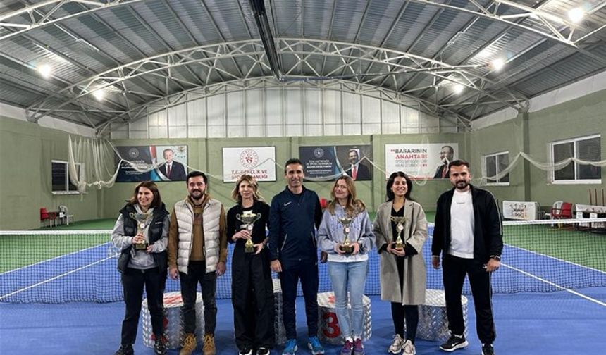 Veteran Tenis Kış Kupası Müsabakaları tamamlandı 