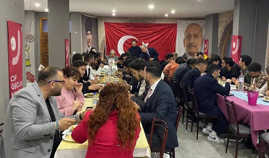 CHP'li aday adayları iftarda buluştu 