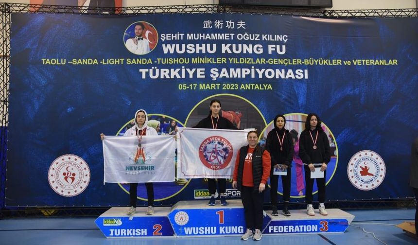 Sporcular Wushu kung-fu Türkiye Şampiyonası’ndan 18 madalya ile döndü