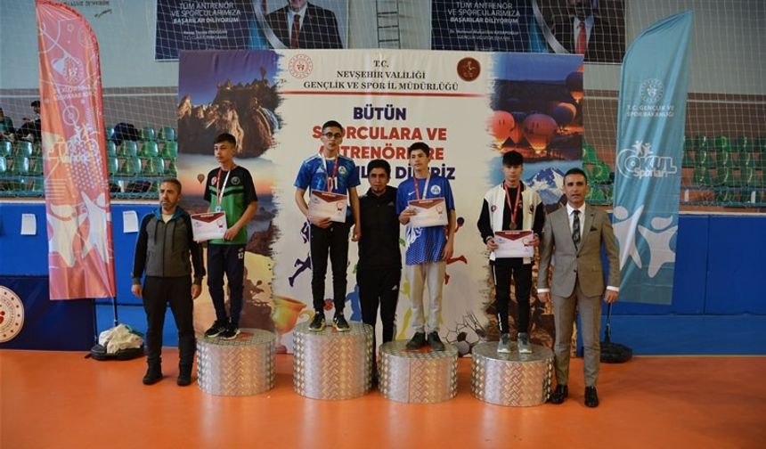 Okul sporları bilek güreşi müsabakaları sona erdi