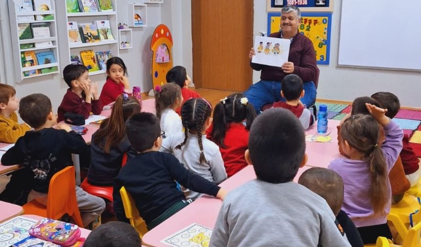 Yazar Aytekin, 30 Ağustos İlkokulunda miniklerle buluştu