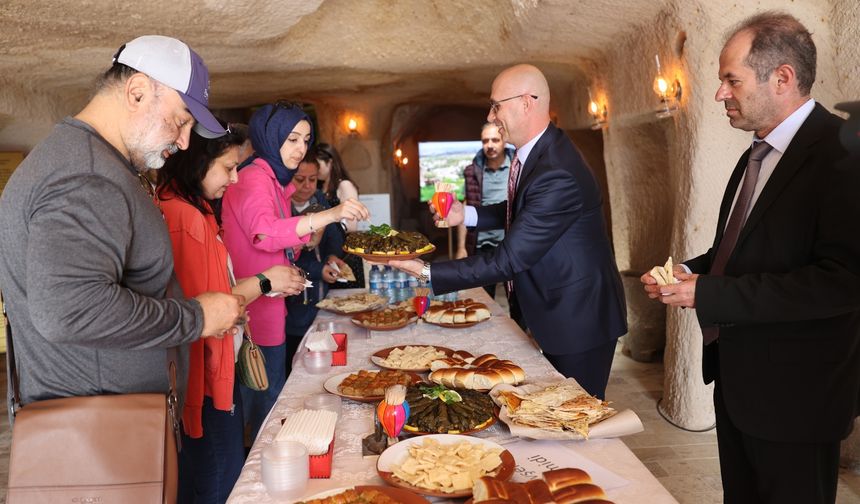 Kapadokya'da "Türk Mutfağı Haftası"nda turistlere yöresel lezzet ikramı