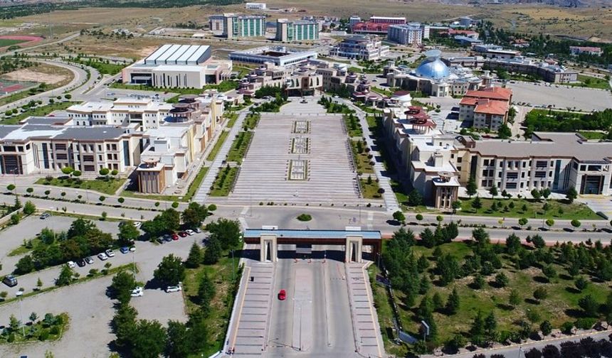 NEVÜ ile Priştine Üniversitesi arasında iş birliği