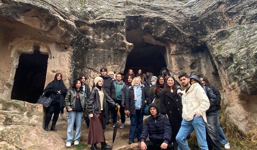 Öğrenciler Keşlik Manastırı ve Sobesos Antik Kenti'ni gezdi