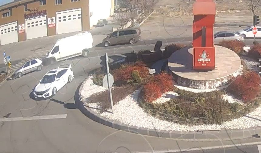 Nevşehir'deki trafik kazaları kameralara yansıdı (video)