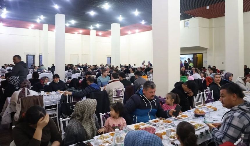 Avanos’ta vatandaşlar iftarda buluşuyor