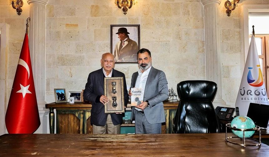 Hindistan’ın eski Dışişleri Bakanı Akbar Ürgüp’te