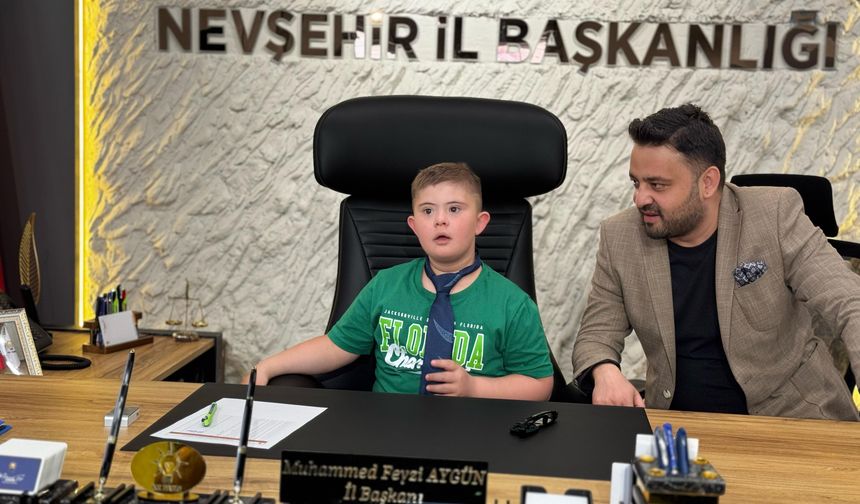 İl Başkanı Aygün koltuğunu Muhammet Fatih’e devretti