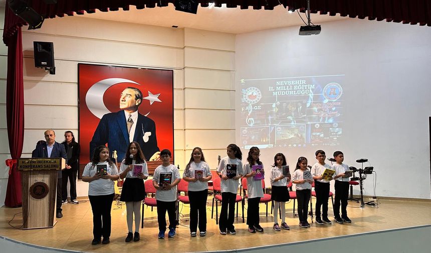 Öğrenciler düzenlenen projeler sayesinde özgüven kazanıyor