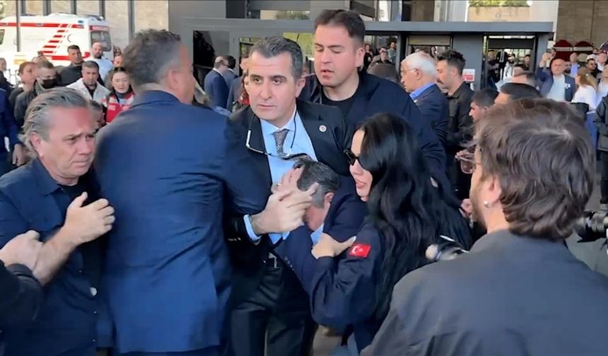 CHP Genel Başkanı Özel'e yumruklu saldırı