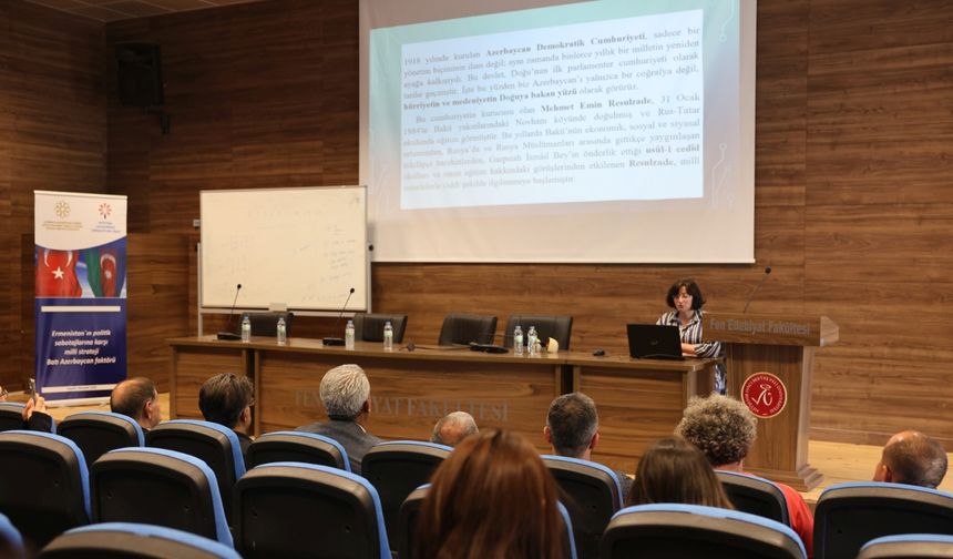 Azerbaycan Cumhuriyeti'nin kuruluşu NEVÜ’de kutlandı