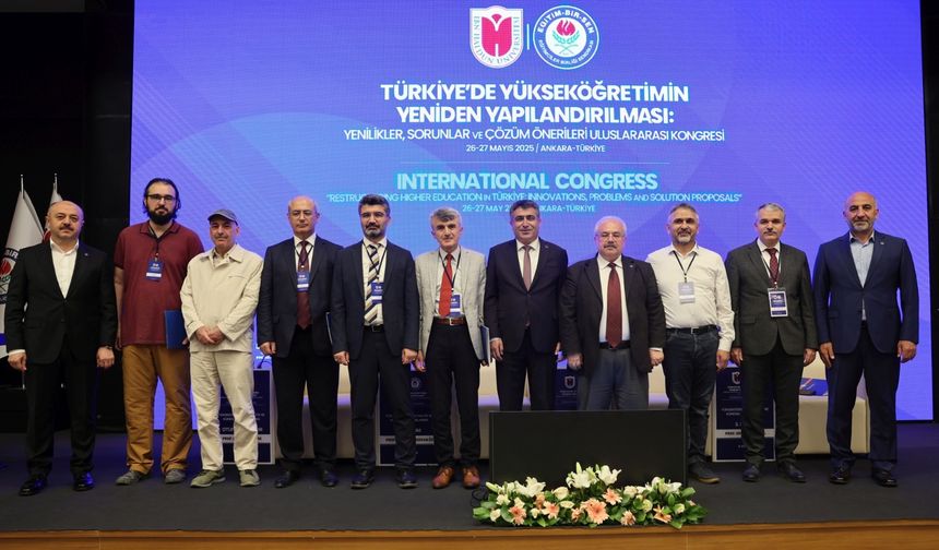 Rektör Aktekin uluslararası kongrede konuştu