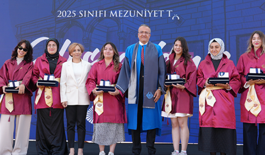 KÜN ‘den 20.yılına yakışır mezuniyet
